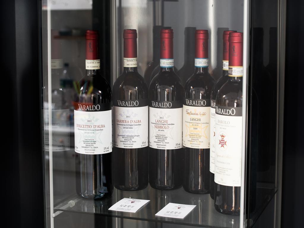 Mini Hotel Wine & Dreams Alba  Zewnętrze zdjęcie