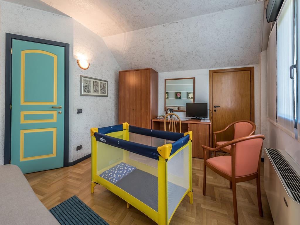 Mini Hotel Wine & Dreams Alba  Zewnętrze zdjęcie